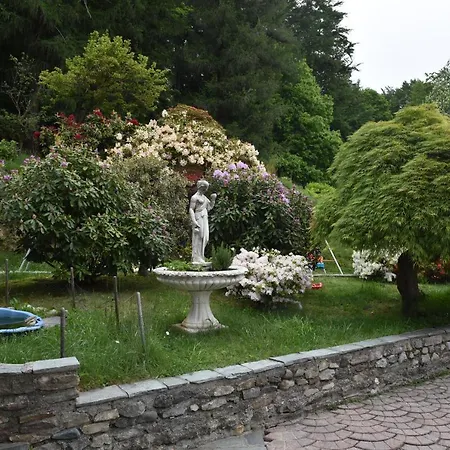 Madonna Di Luciago 酒店