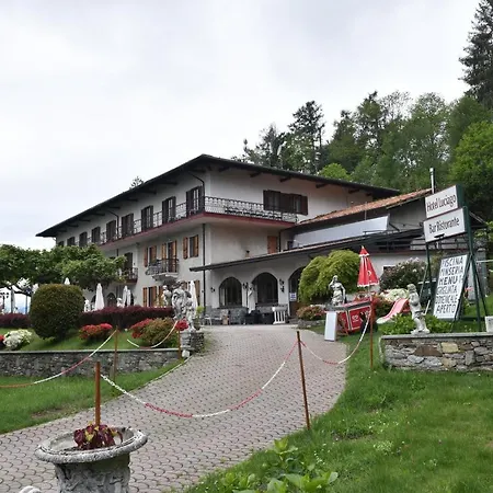 Madonna Di Luciago Hotel 2*