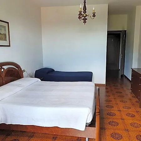 Madonna Di Luciago Hotel 2*