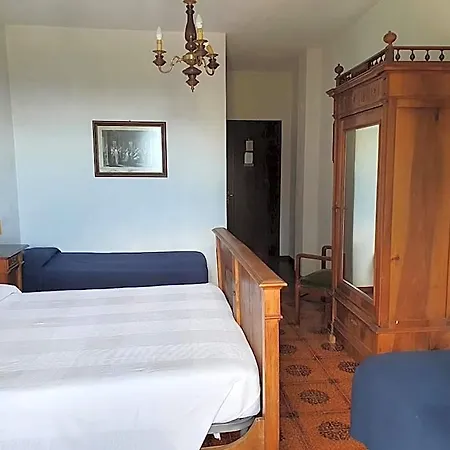 Madonna Di Luciago Hotel Armeno