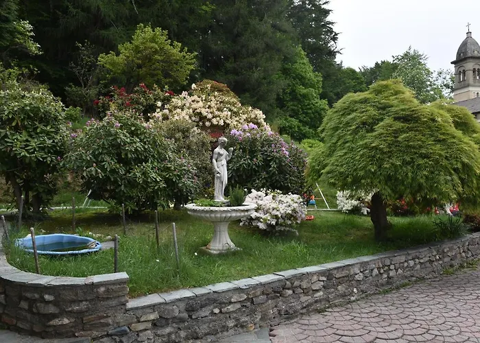 Madonna Di Luciago Hotel