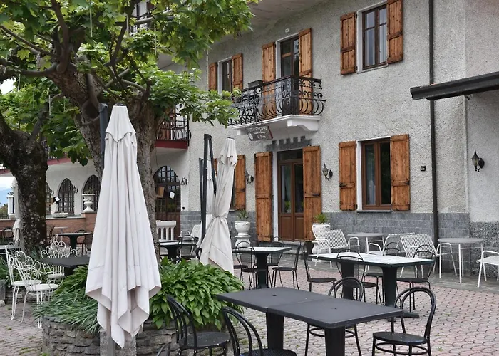 Madonna Di Luciago Hotel Armeno