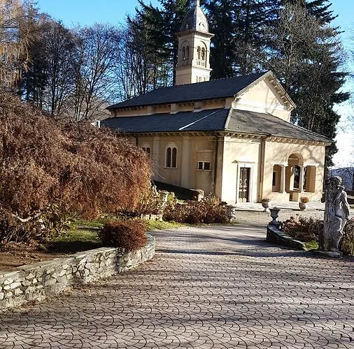 Hotel Madonna Di Luciago 2*